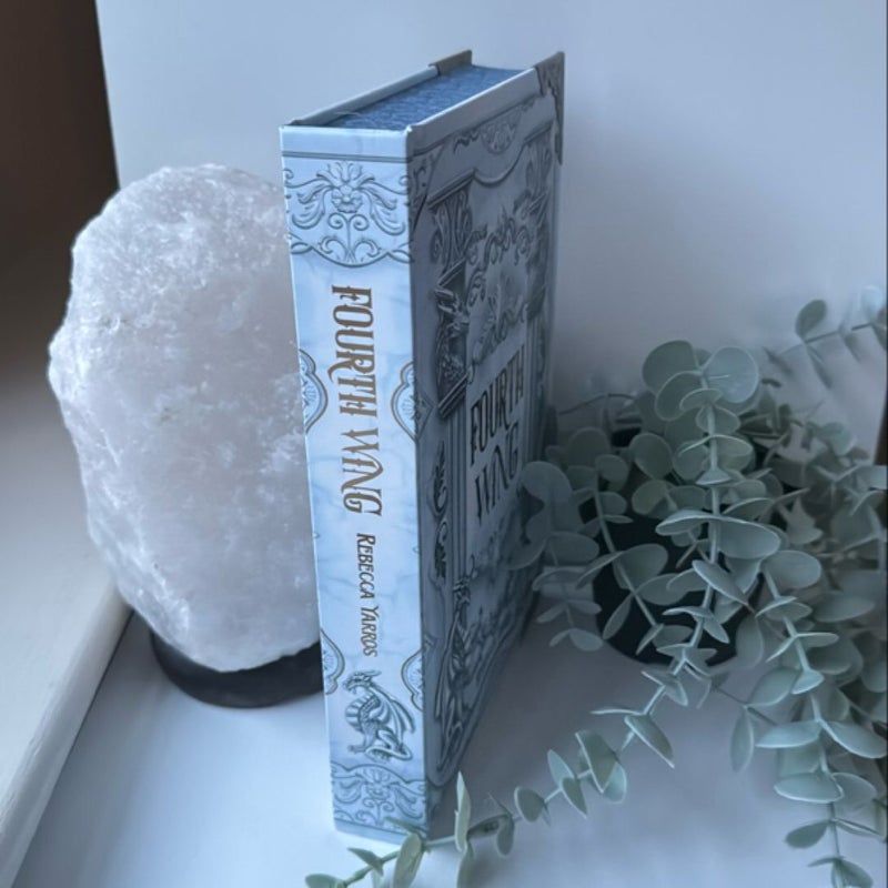 Fourth Wing *SIGNED Bookish Box Edition*