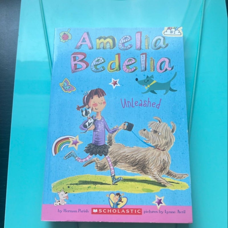 Amelia Bedelia Unleashed 