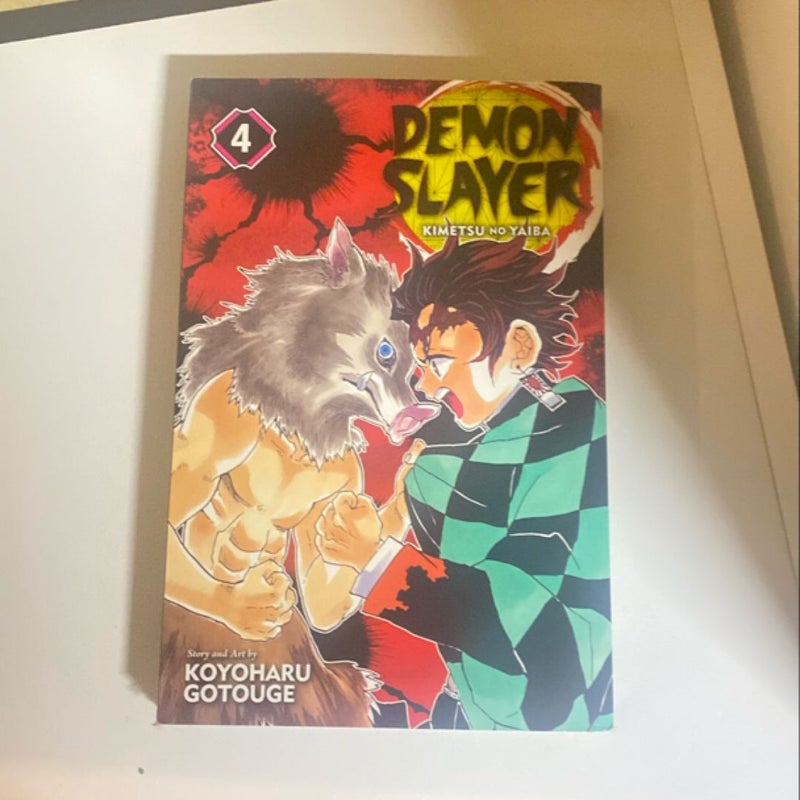 Demon Slayer: Kimetsu No Yaiba, Vol. 4