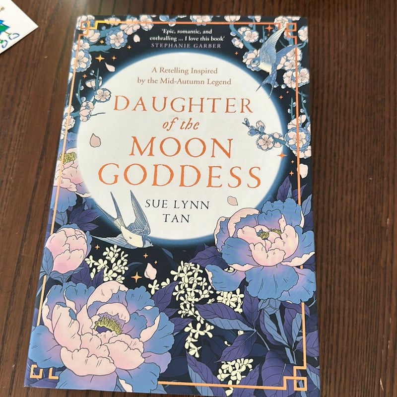 New! Fairyloot - Daughter of the Moon Goddess - With signed author shops letter!