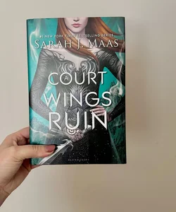 A Court of Wings and Ruin - ORIGINAL HARDCOVER