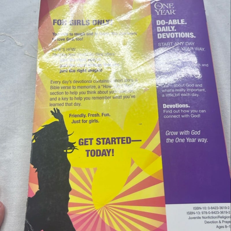 The One Year Devos for Girls