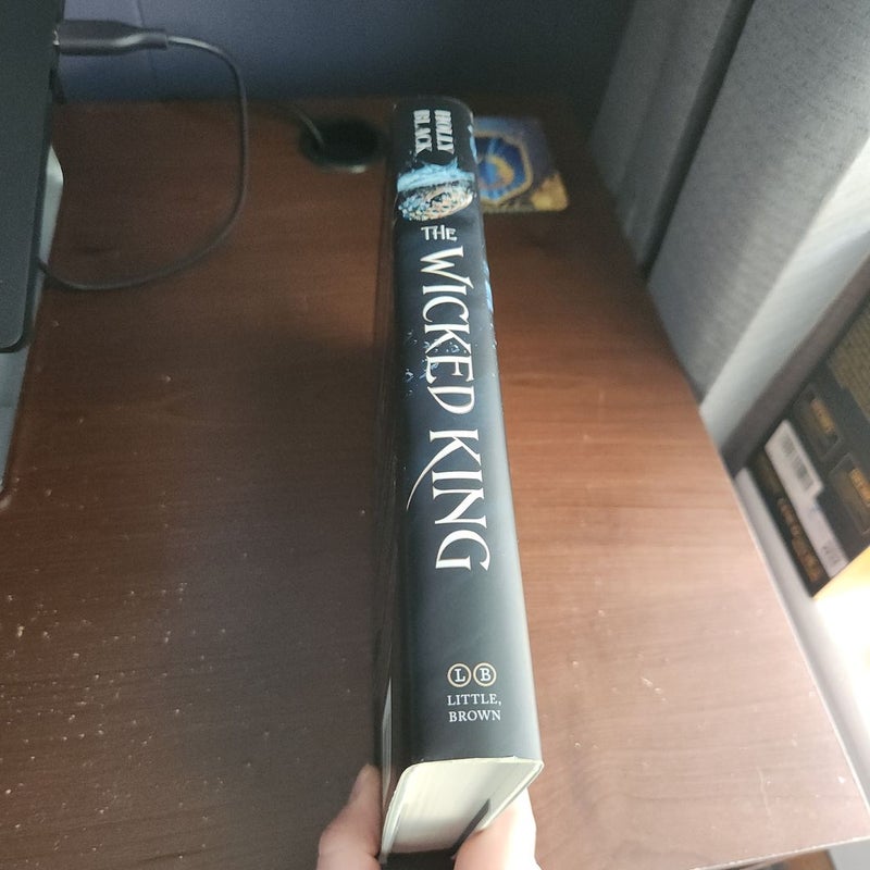 The Wicked King (Barnes & Noble Exclusive Edition)