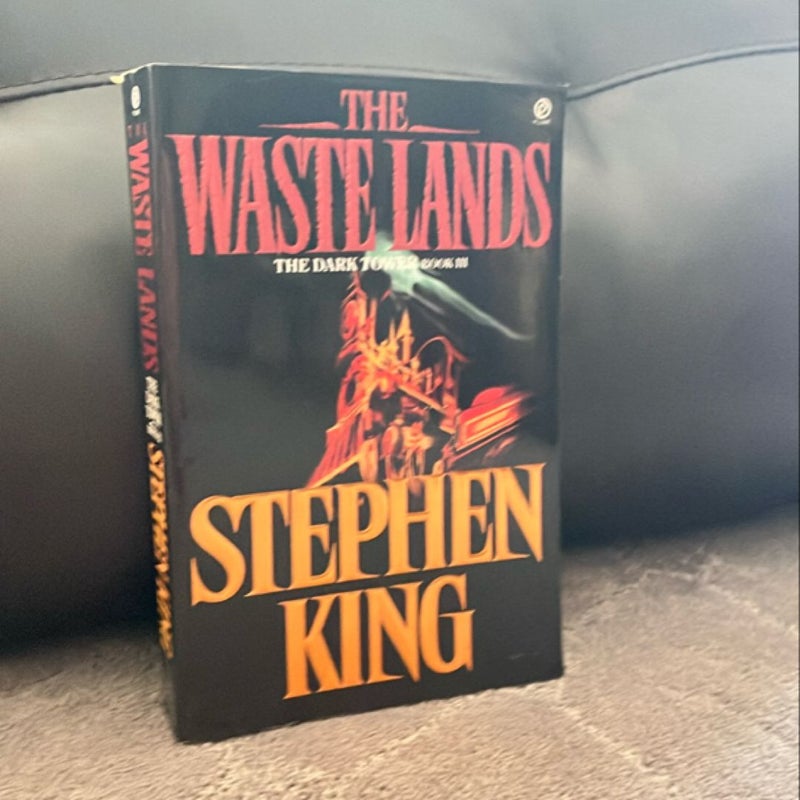 The Waste Lands with Color illustration (Large paperback)