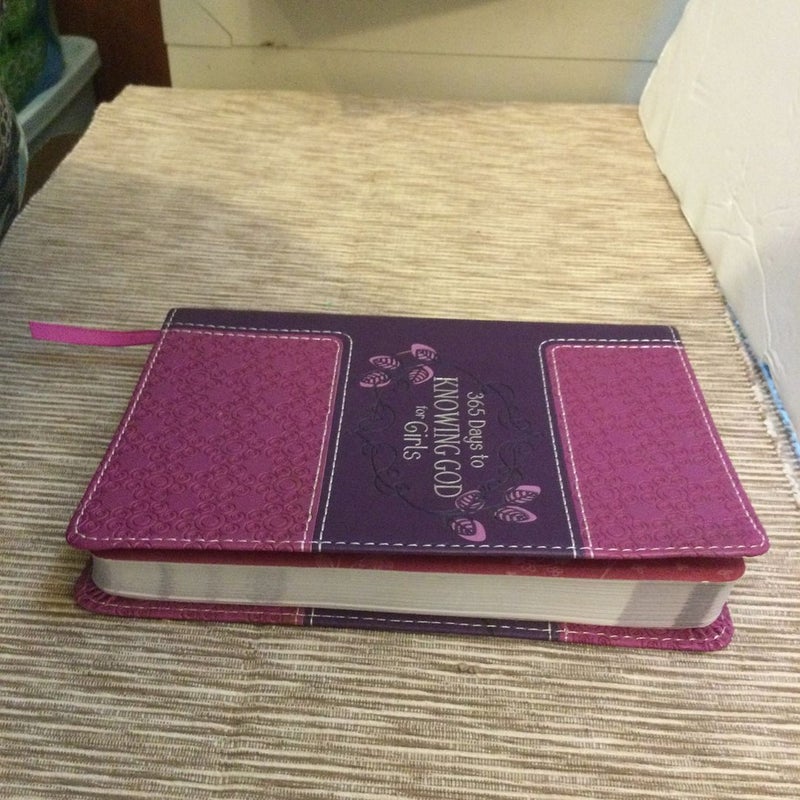 365 Days to Knowing God for Girls