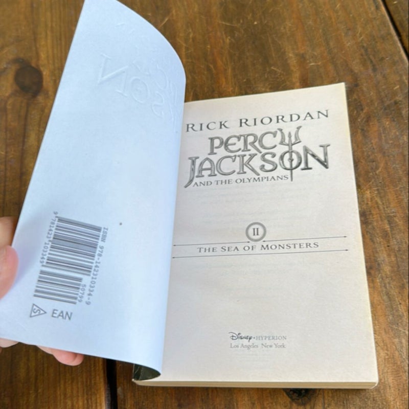 Percy Jackson and the Olympians, Book Two the Sea of Monsters (Percy Jackson and the Olympians, Book Two)