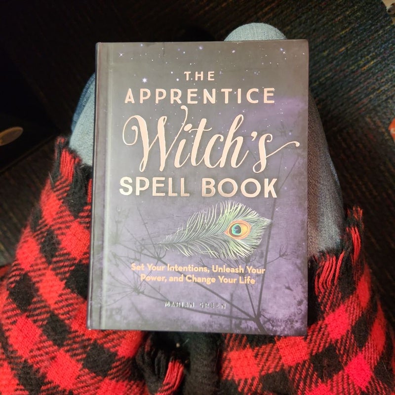 The Apprentice Witch's Spell Book