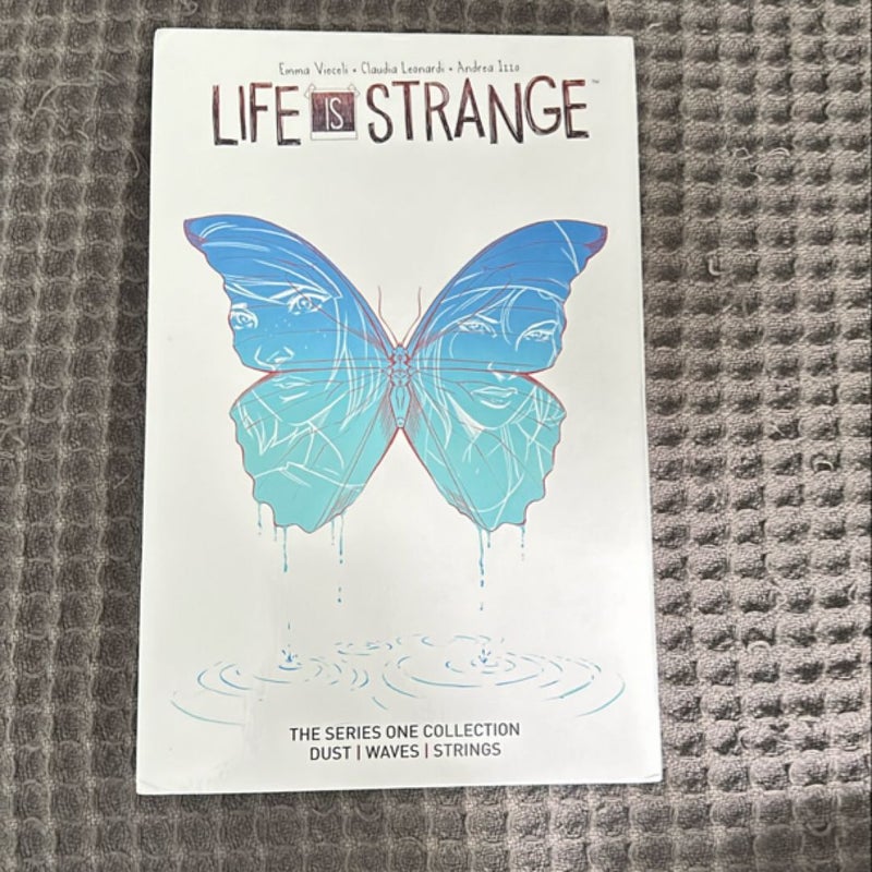 Life Is Strange: 1-3 Boxed Set (Graphic Novel)