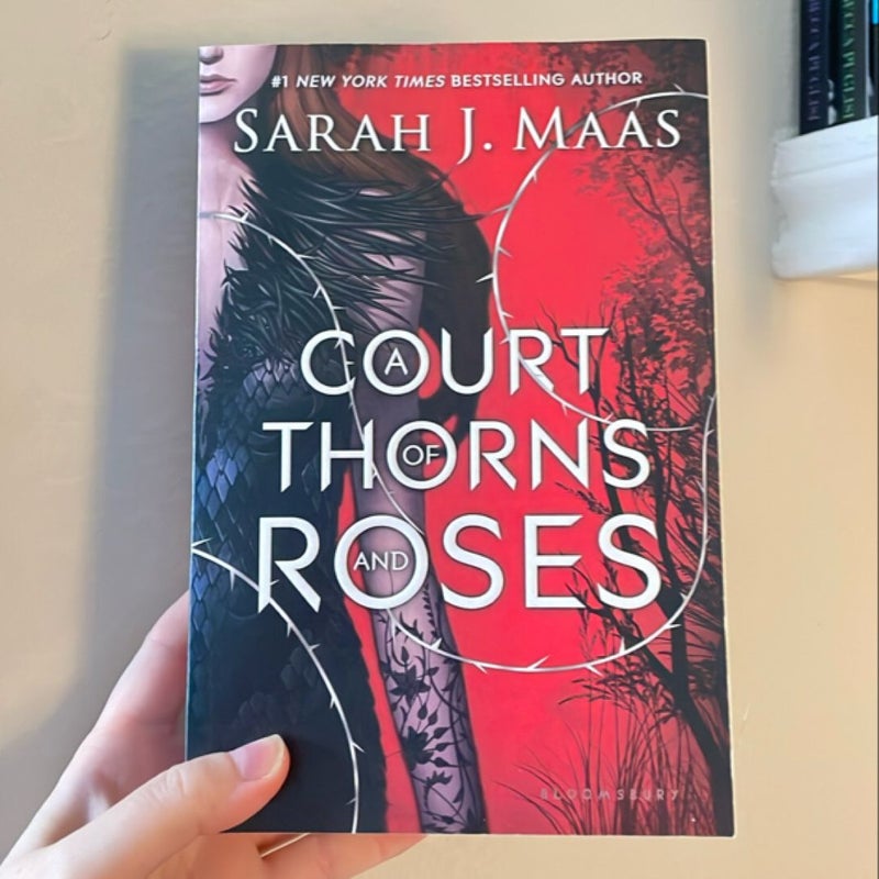 1st Edition OOP A Court of Thorns and Roses