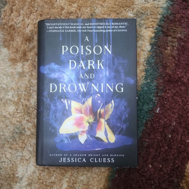 A Poison Dark and Drowning (Kingdom on Fire, Book Two)