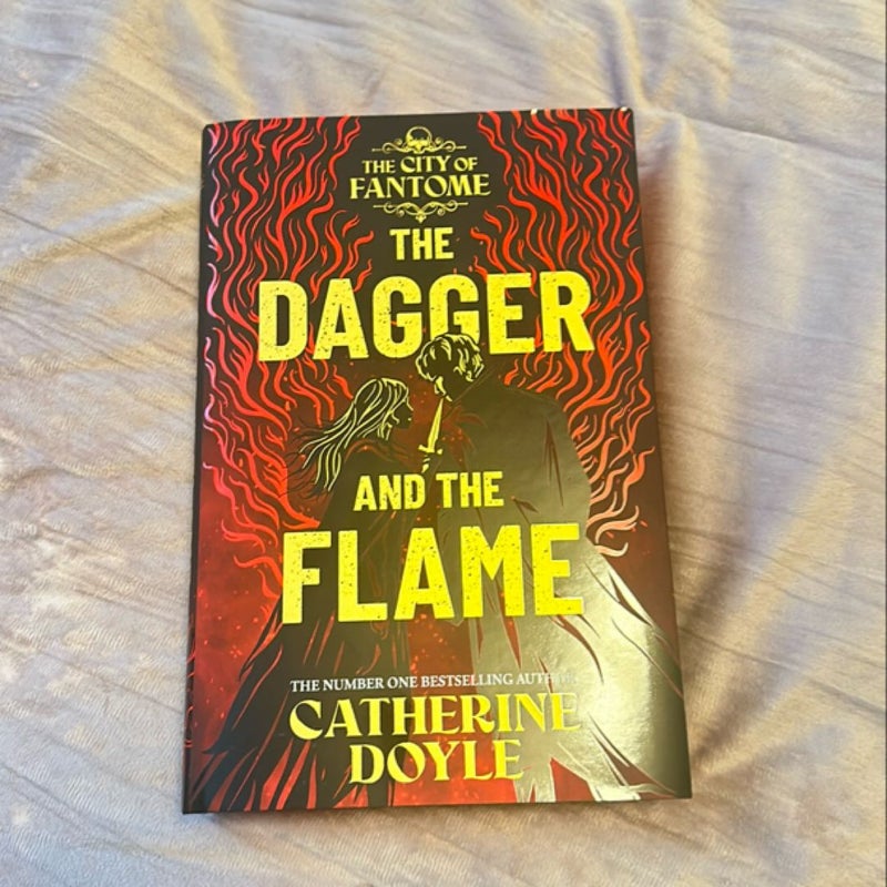 The Dagger And The Flame Fairyloot edition 