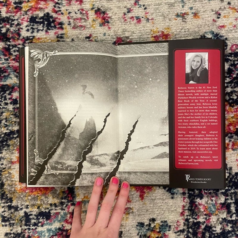 LIMITED PRINT Fourth Wing by Rebecca Yarros;  2 BONUS CHAPTERS!