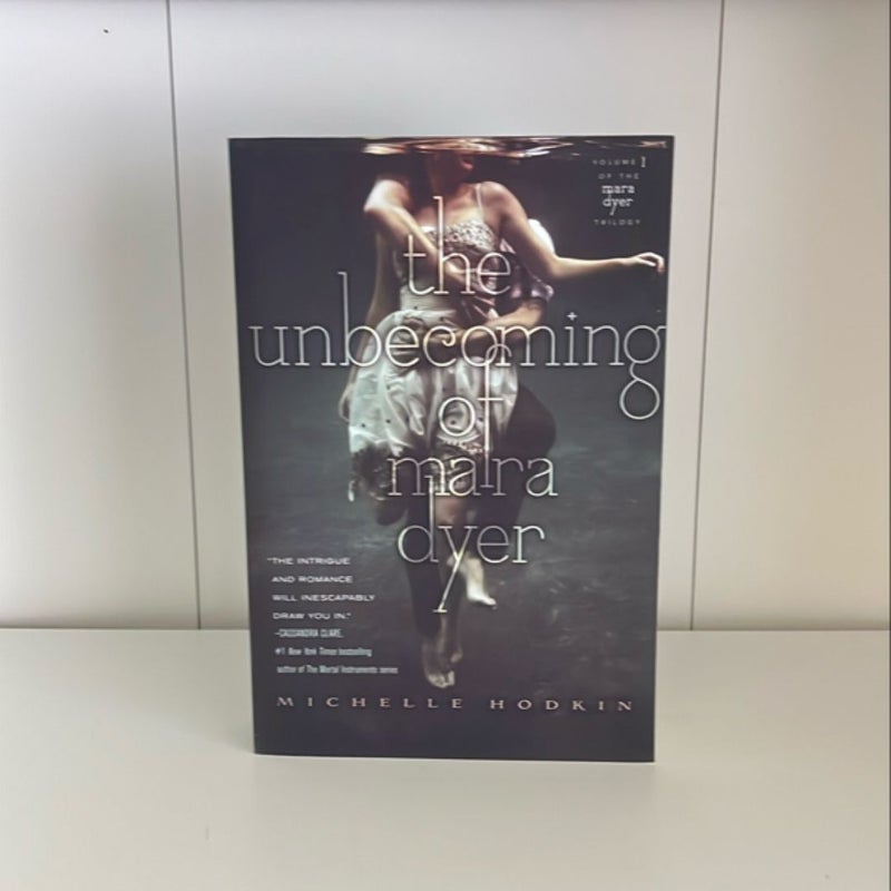 The Unbecoming of Mara Dyer