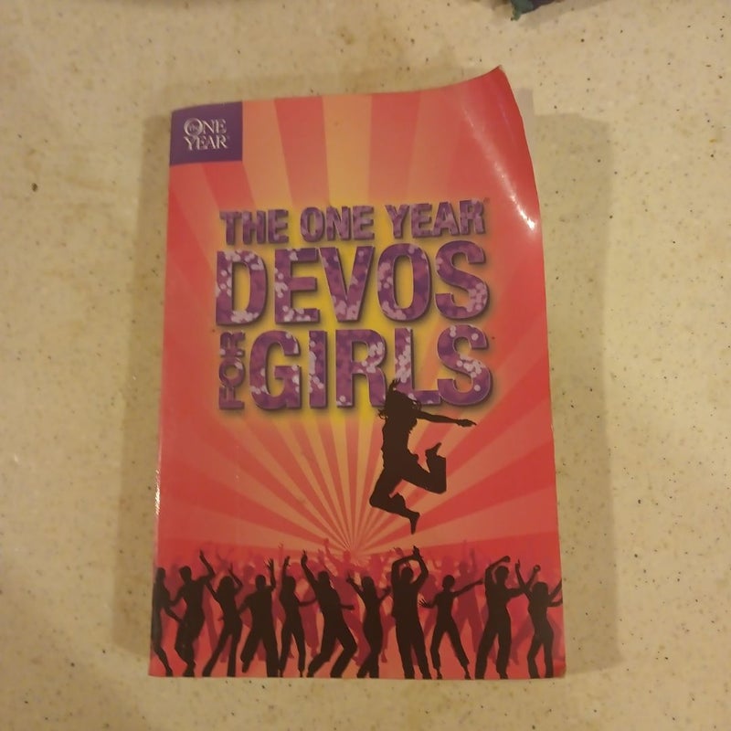 The One Year Devos for Girls