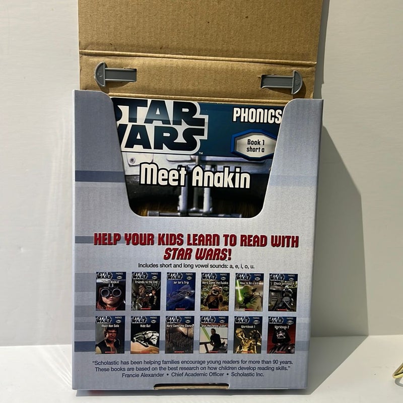 Unused- LIKE NEW!! Star Wars Phonics Box Set (10 Easy Readers & 2 Workbooks) 