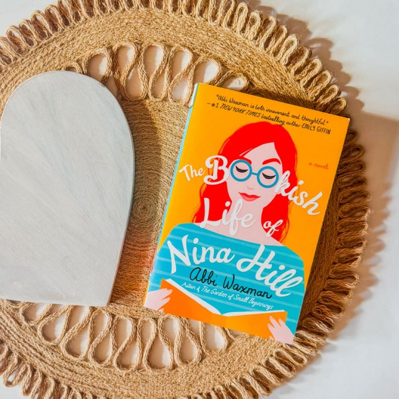 The Bookish Life of Nina Hill