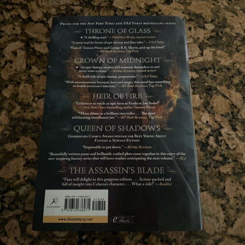 Empire of storms Hard cover