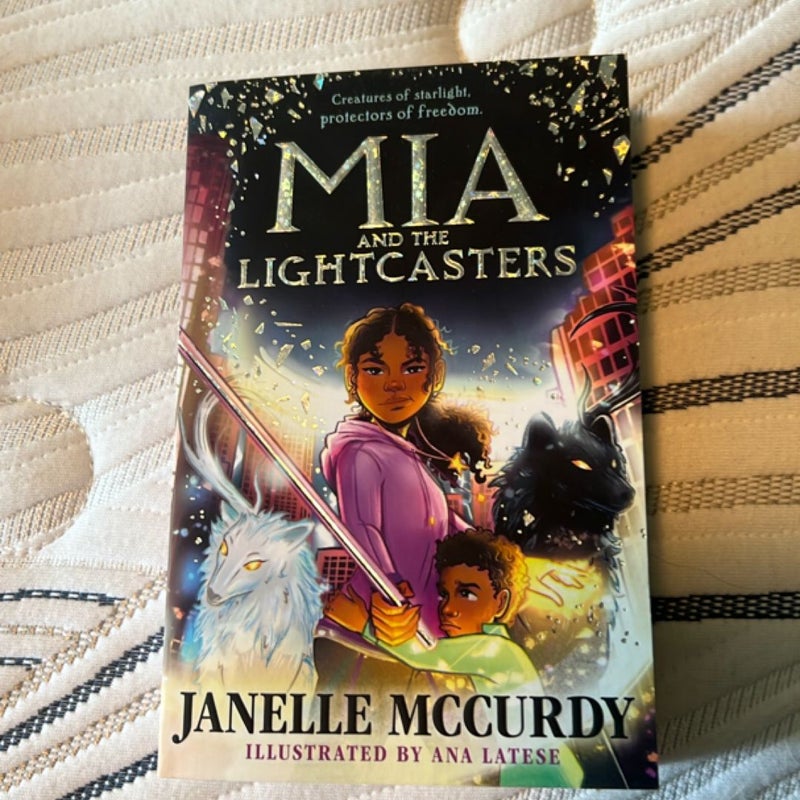 Mia and the Lightcasters