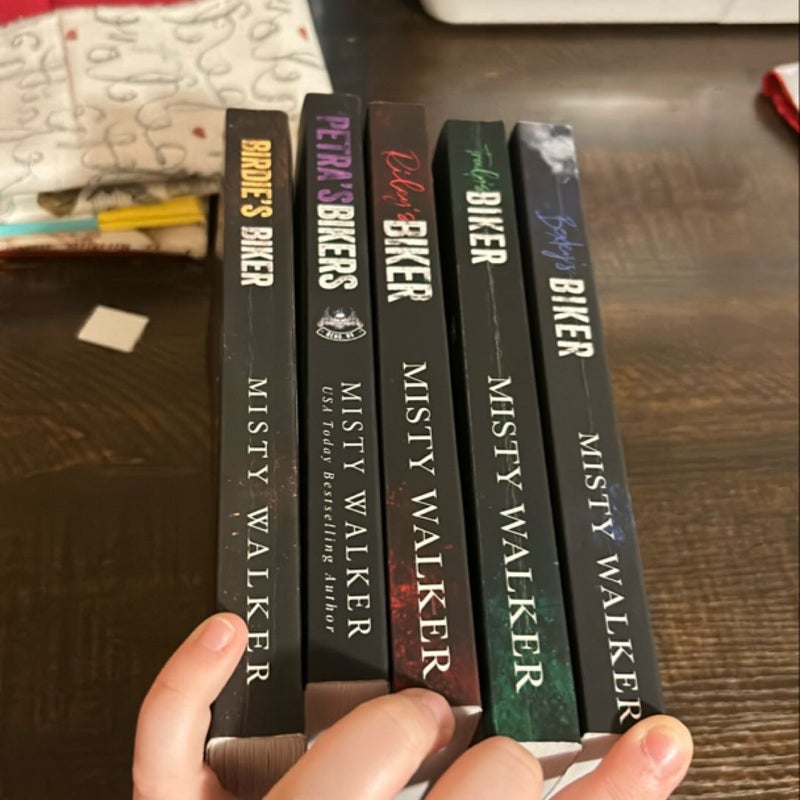 Royal bastards book set 