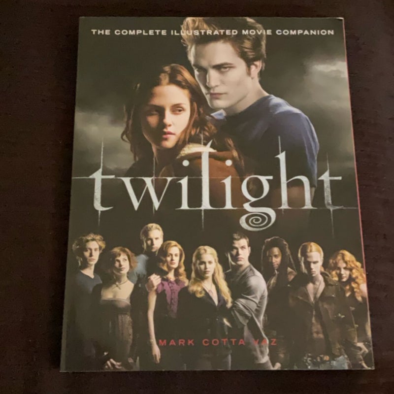 Twilight: the Complete Illustrated Movie Companion