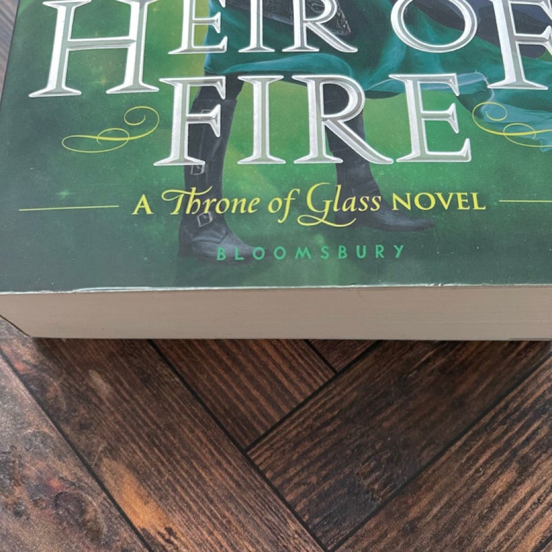 Heir of Fire - paperback