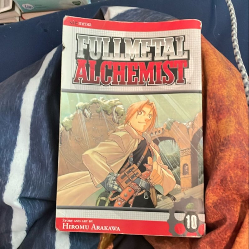 Full Metal Alchemist Vol. 10