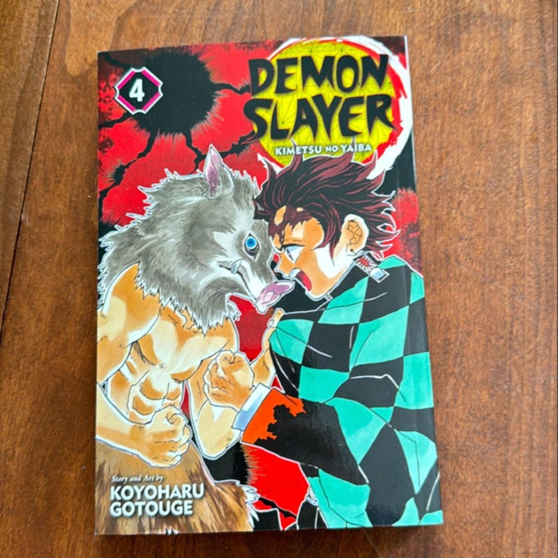 Demon Slayer: Kimetsu No Yaiba, Vol. 4