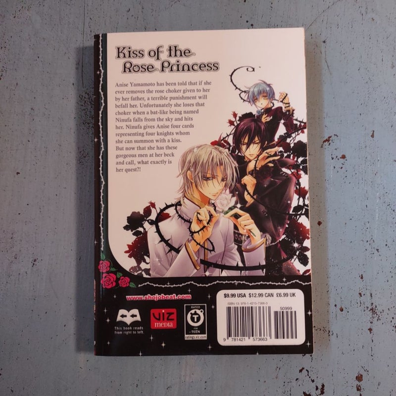 Kiss of the Rose Princess, Vol. 1