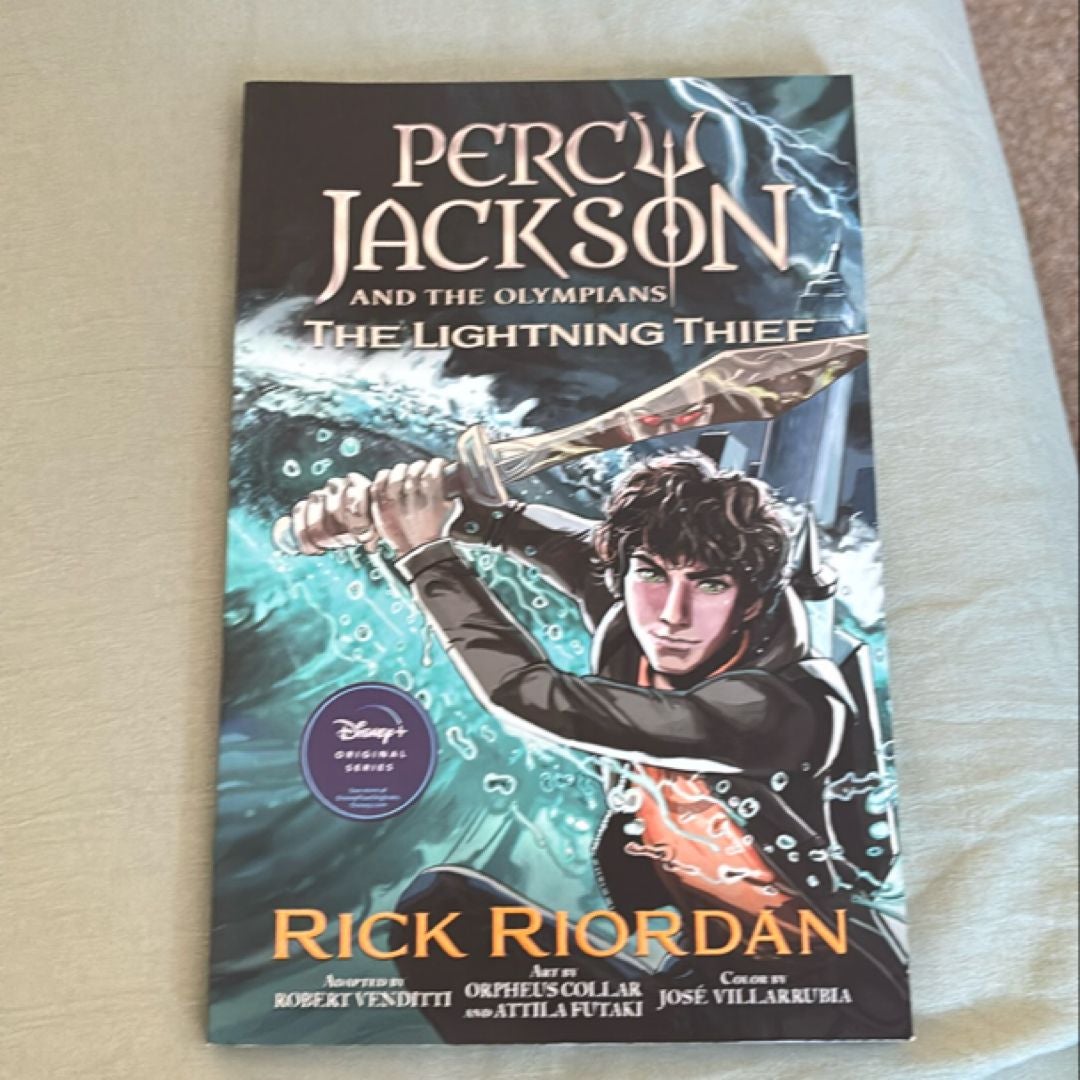 Percy Jackson and the Olympians the Lightning Thief the Graphic Novel (paperback)