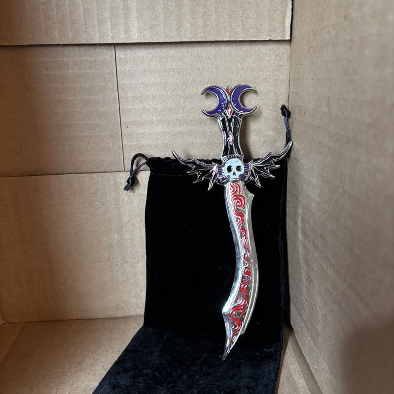 Illumicrate Oraya's Blade Enamel Replica Dagger Serpent Wings Of Night