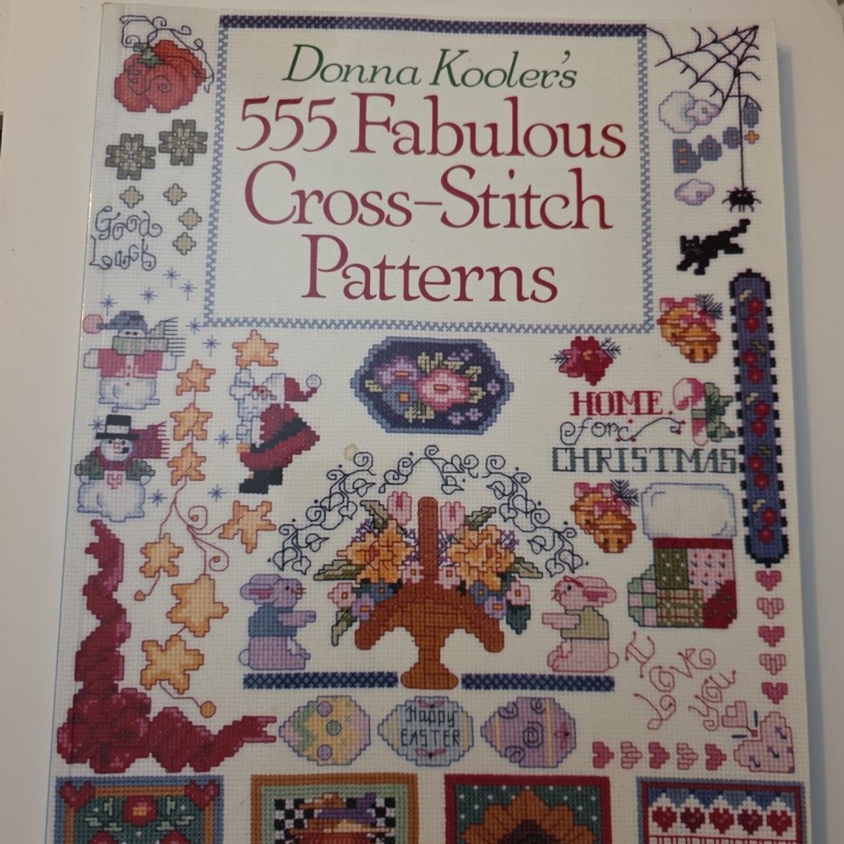 555 Fabulous Cross-Stitch Patterns by Donna Kooler