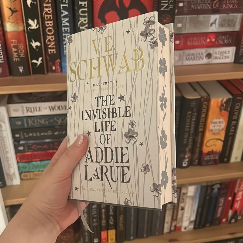 The Invisible Life of Addie LaRue *Collectors Edition* with Sprayed Edges
