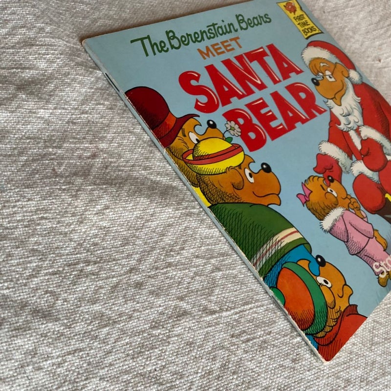 The Berenstain Bears Meet Santa Bear