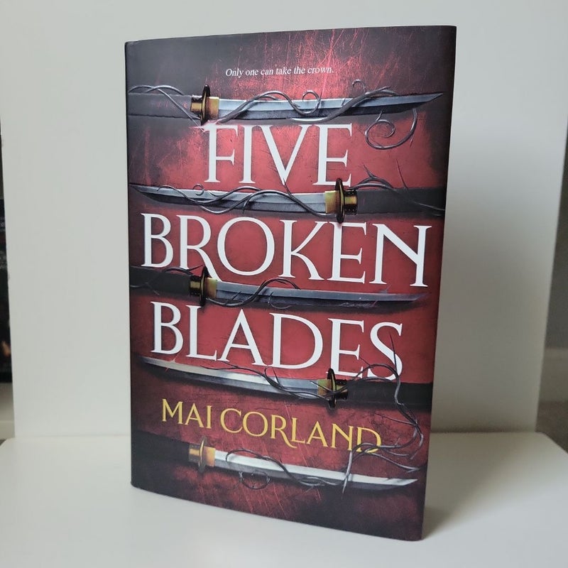 Five Broken Blades (Deluxe Limited Edition)