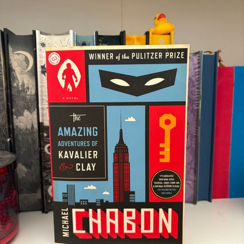 The Amazing Adventures of Kavalier and Clay (with Bonus Content)