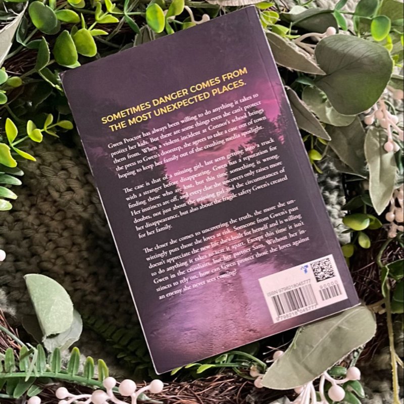 Trapper Road by Rachel Caine & Carrie Ryan, Paperback | Pangobooks