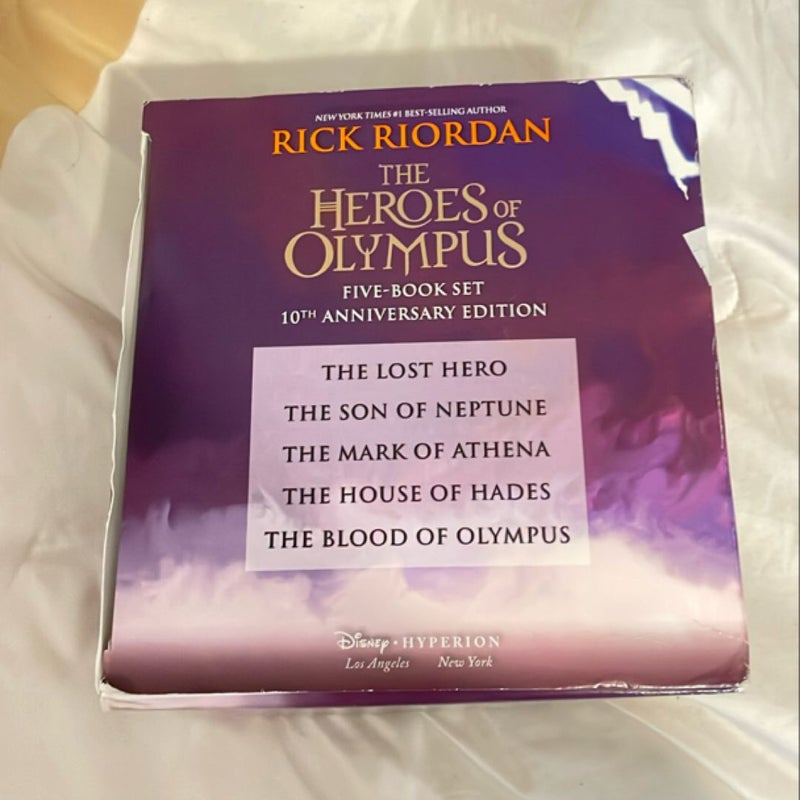 The Heroes of Olympus Paperback Boxed Set (10th Anniversary Edition)