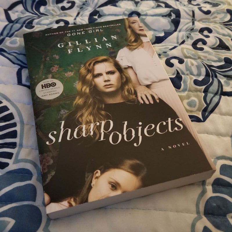 Sharp Objects (Movie Tie-In)