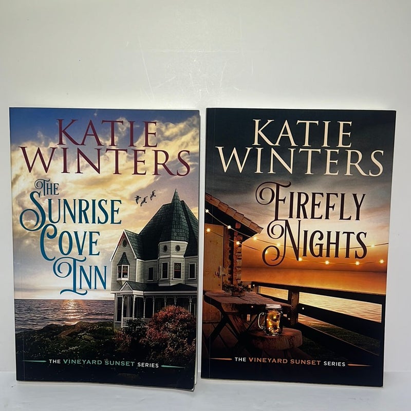 The Vineyard Sunset Series (Book 1&2) Bundle: The Sunrise Cove Inn & Firefly Nights 