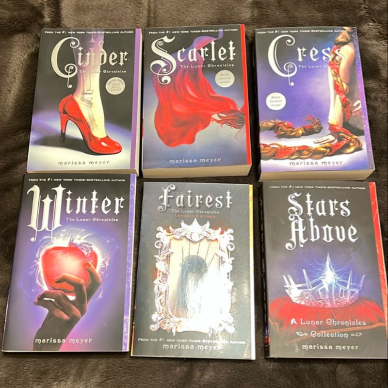 The Lunar Chronicles (Original Covers)