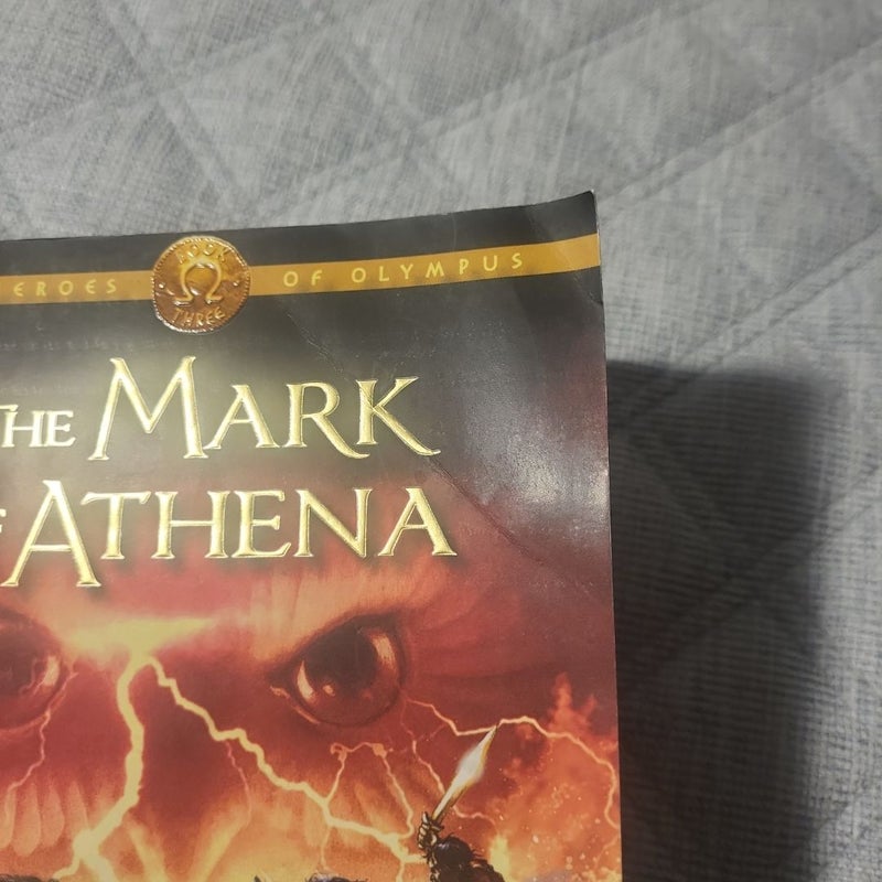 Heroes of Olympus, the Book Three the Mark of Athena (Heroes of Olympus, the Book Three)