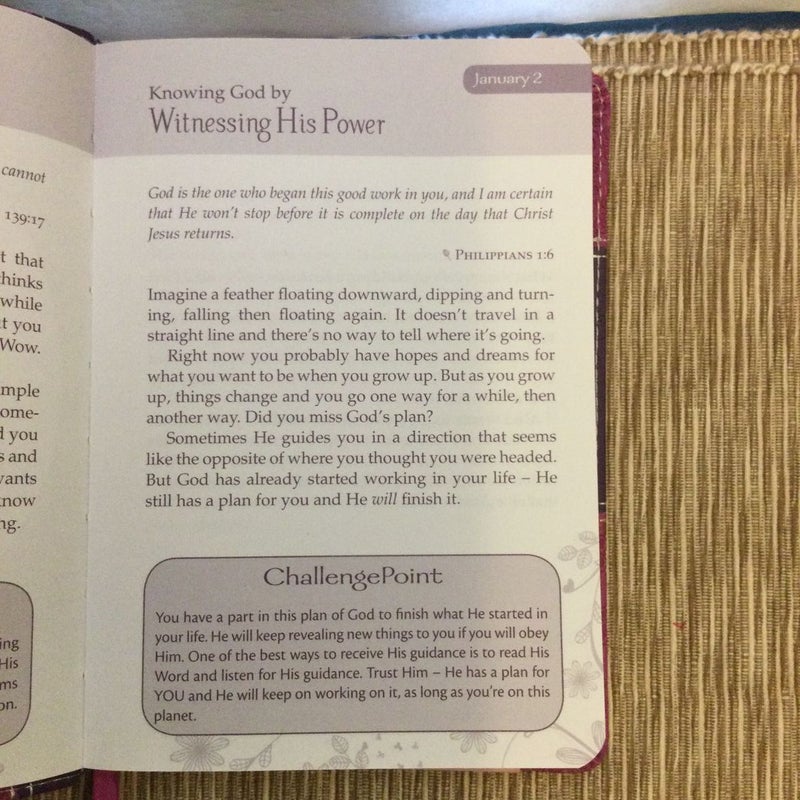 365 Days to Knowing God for Girls