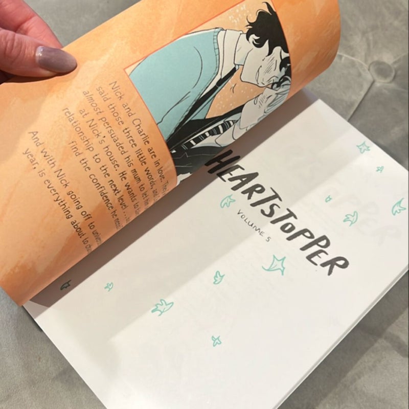 Heartstopper #5: a Graphic Novel