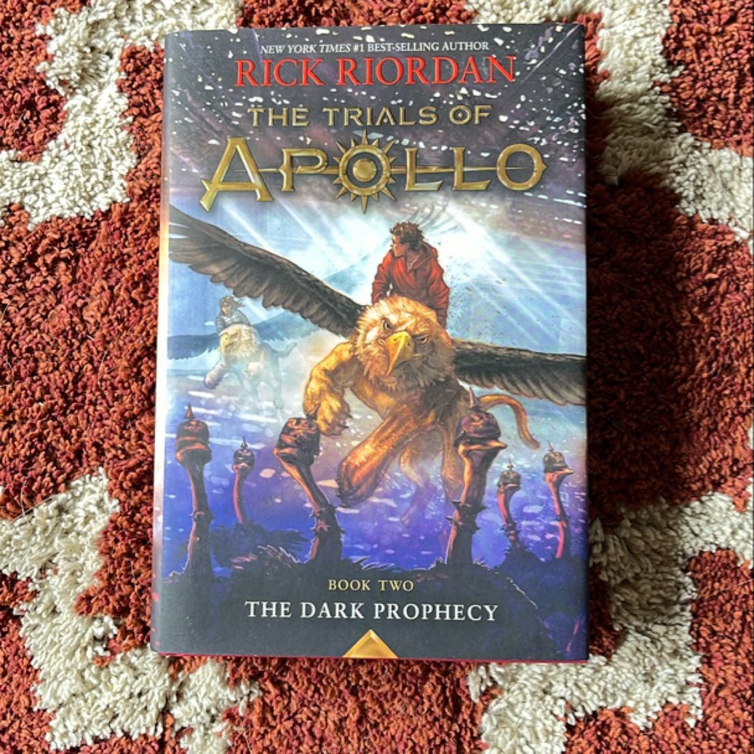 Trials of Apollo, the Book Two the Dark Prophecy (Trials of Apollo, the Book Two)