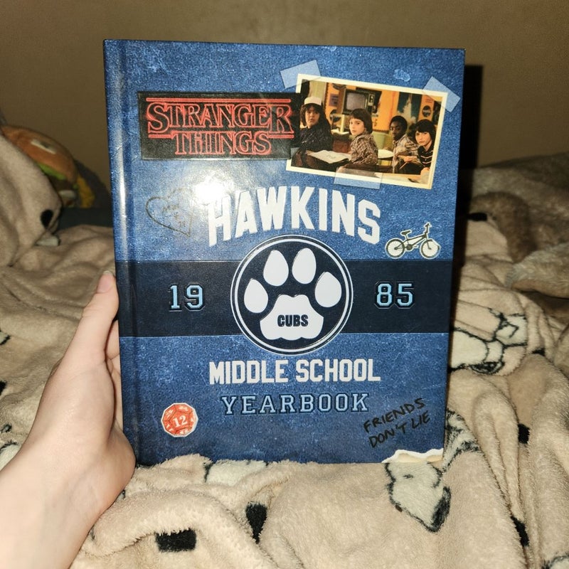 Hawkins Middle School Yearbook/Hawkins High School Yearbook (Stranger Things)