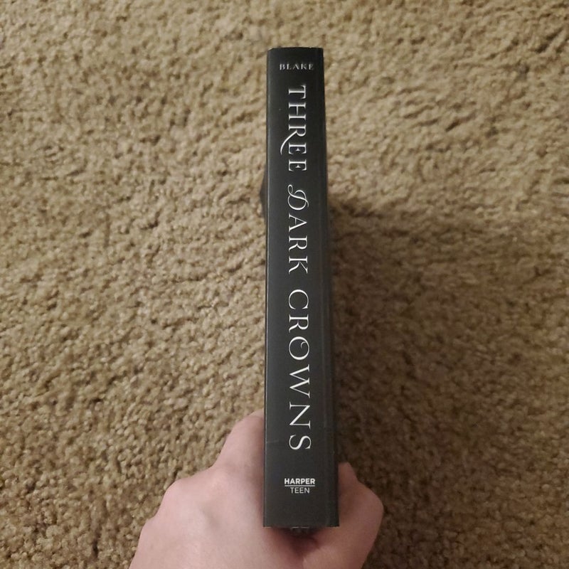 Three Dark Crowns