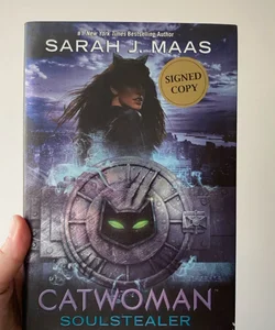 Catwoman Soulstealer Signed w/Poster inside