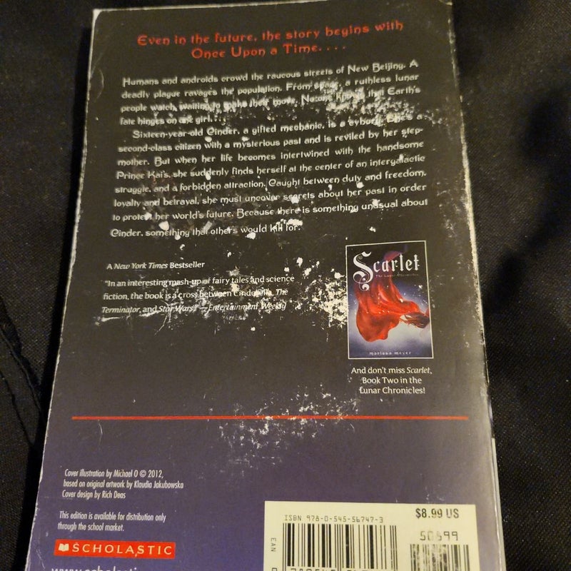 Cinder (Damaged back cover)