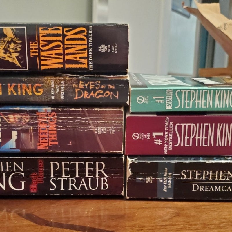 Lot of 7 Stephen King books