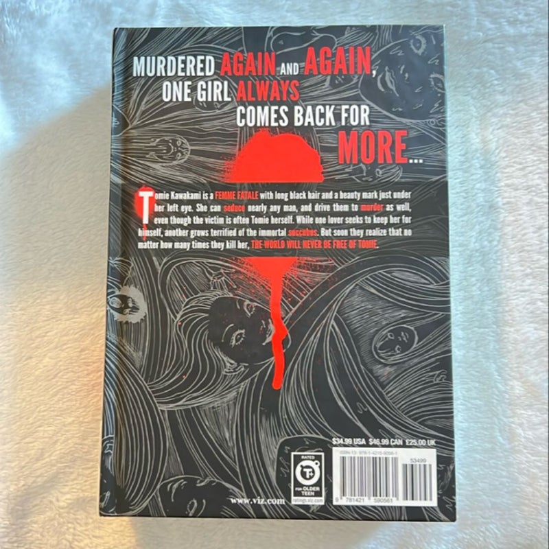 Tomie: Complete Deluxe Edition
